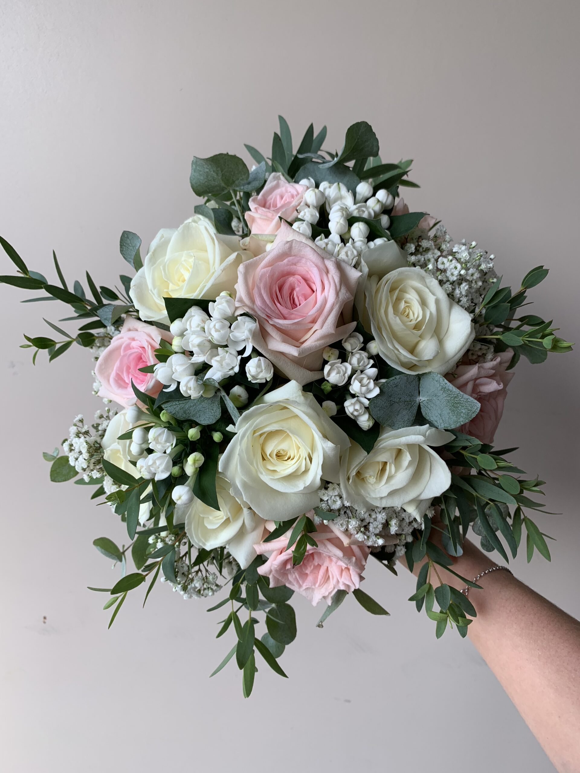 Bouquet de mariée pastel avec bouvardia - Barthel Fleurs